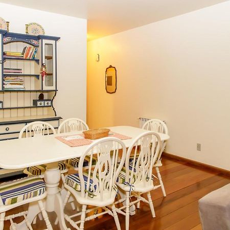 Apartamento Amplo E Aconchegante Na Av Das Hortencias No Centro De Gramado Kültér fotó