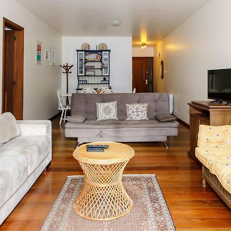 Apartamento Amplo E Aconchegante Na Av Das Hortencias No Centro De Gramado Kültér fotó