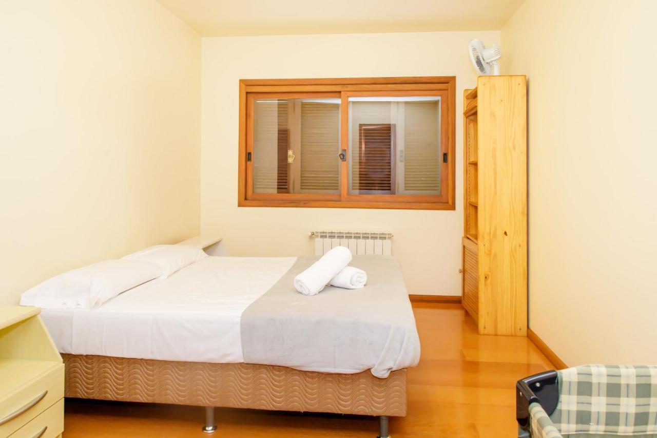 Apartamento Amplo E Aconchegante Na Av Das Hortencias No Centro De Gramado Kültér fotó
