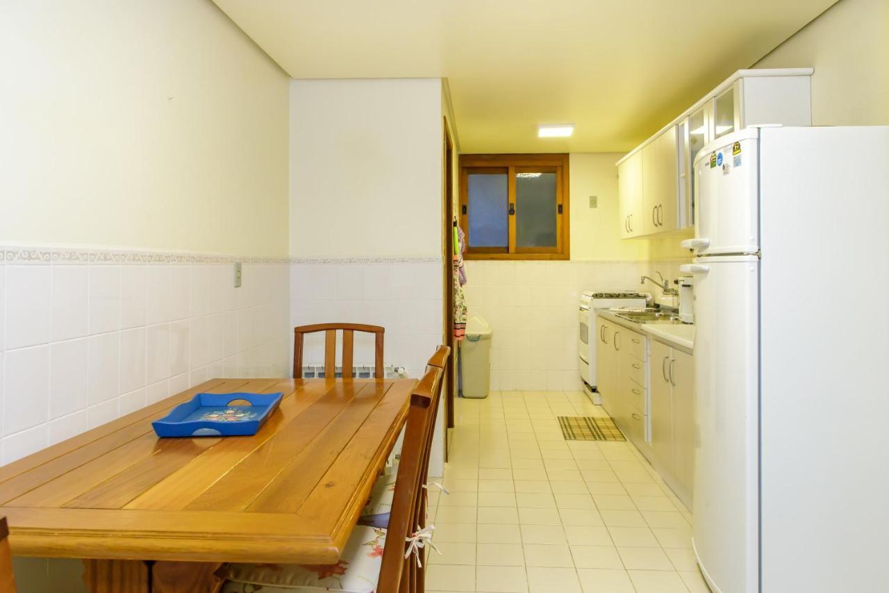 Apartamento Amplo E Aconchegante Na Av Das Hortencias No Centro De Gramado Kültér fotó
